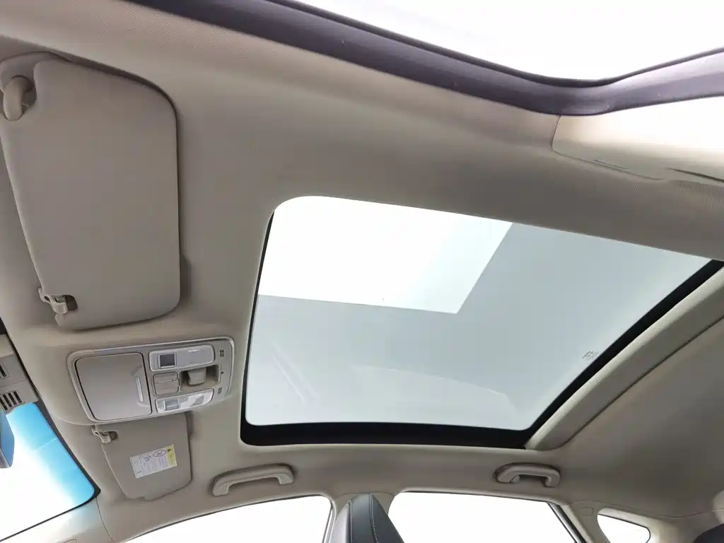 Geely Emgrand GS — фото 14
