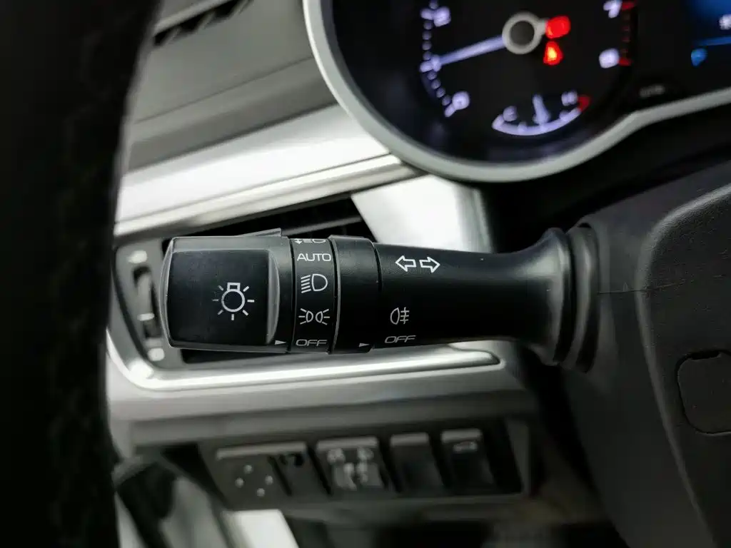 Geely Emgrand GS — фото 21