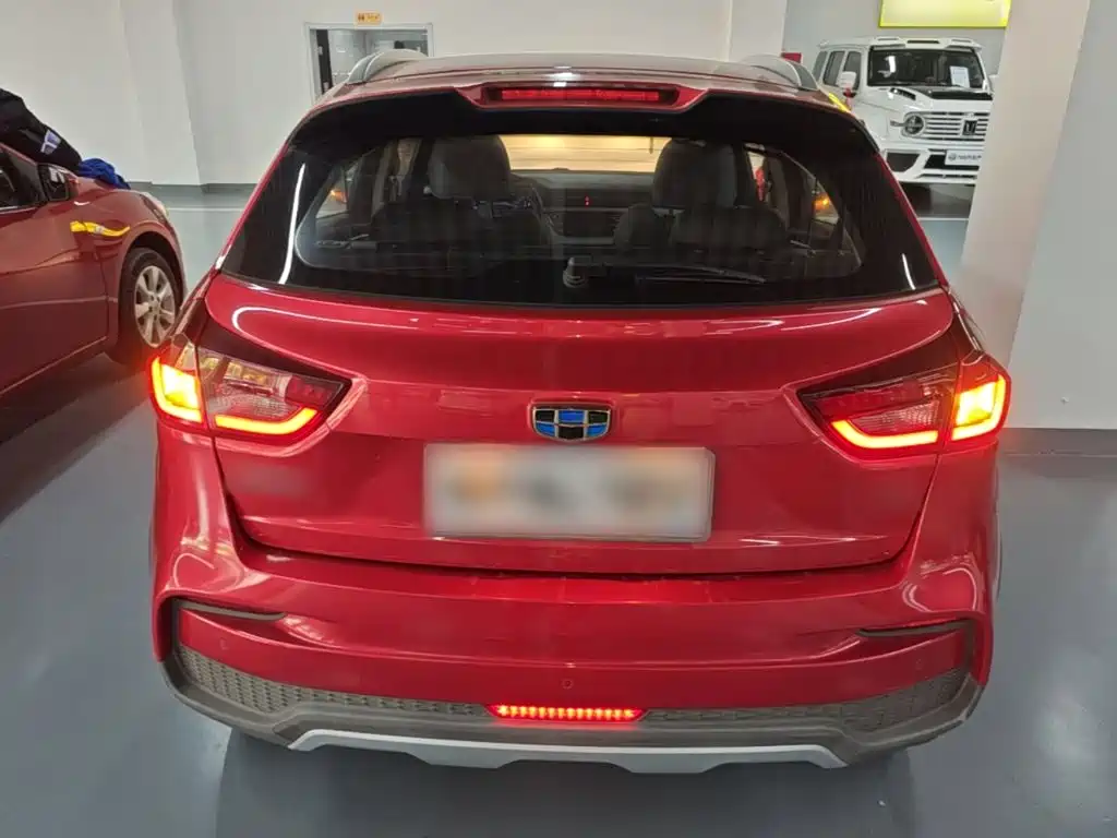Geely Vision X3 — фото 6