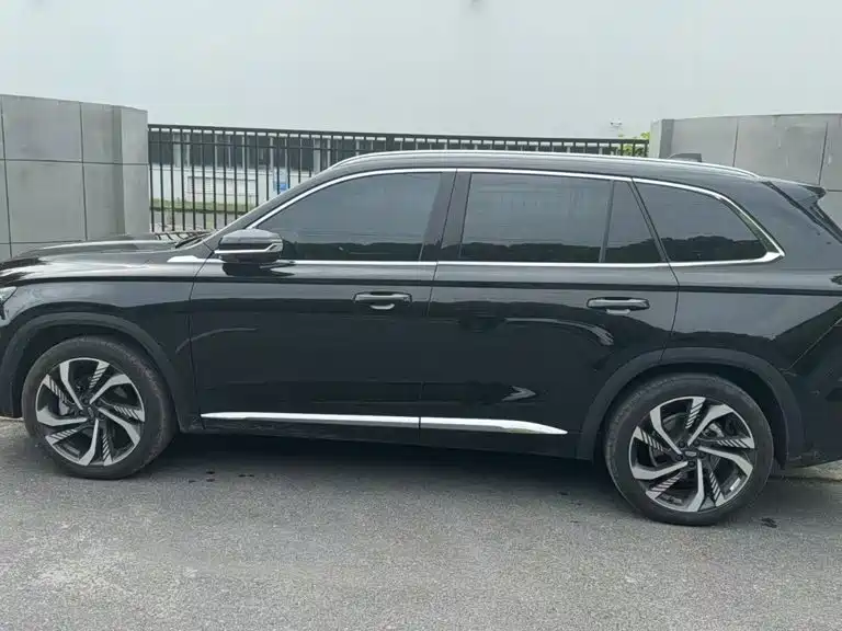 Geely Xingyue L — фото 3