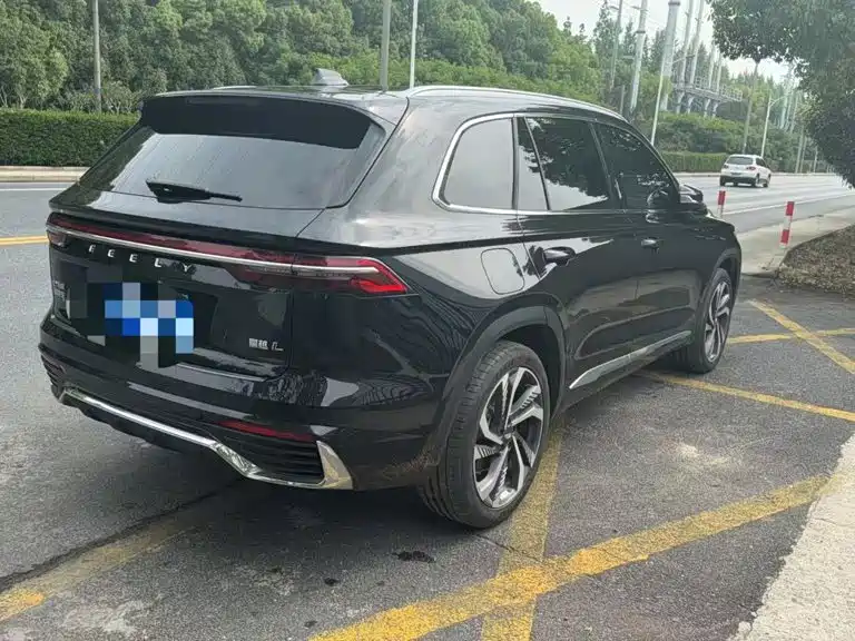 Geely Xingyue L — фото 6