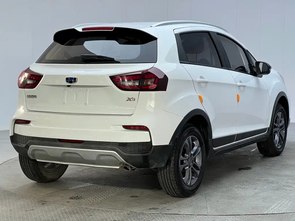 Geely Vision X3 — фото 14