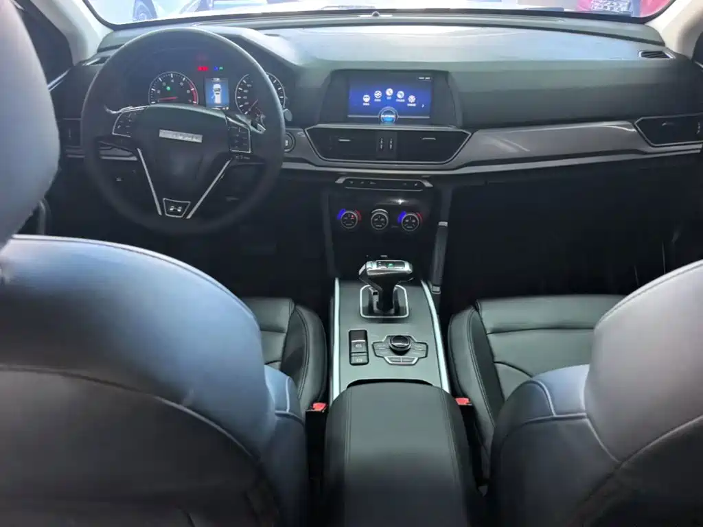 Haval H6 — фото 10