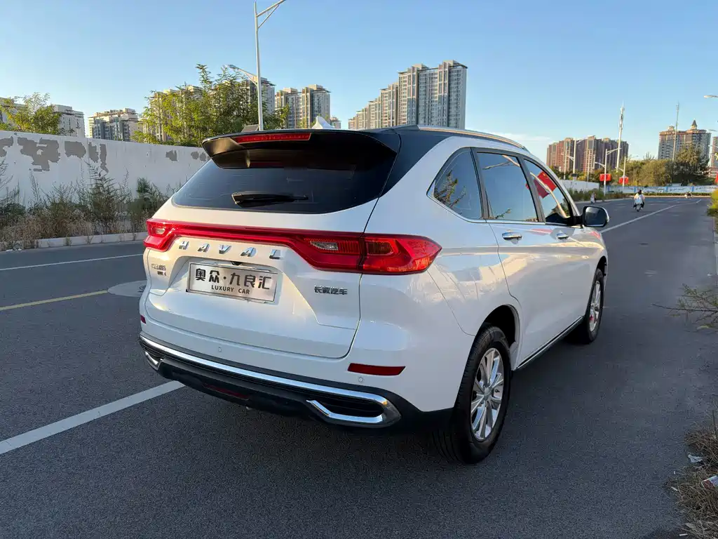 Haval M6 — фото 10