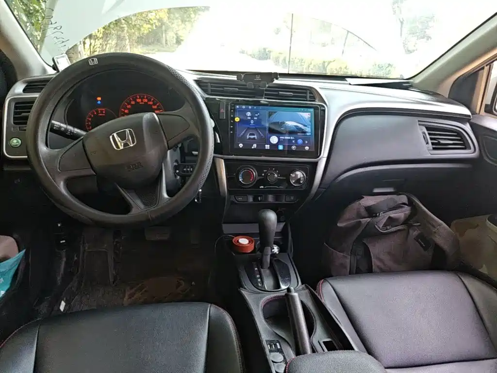 Honda City — фото 10