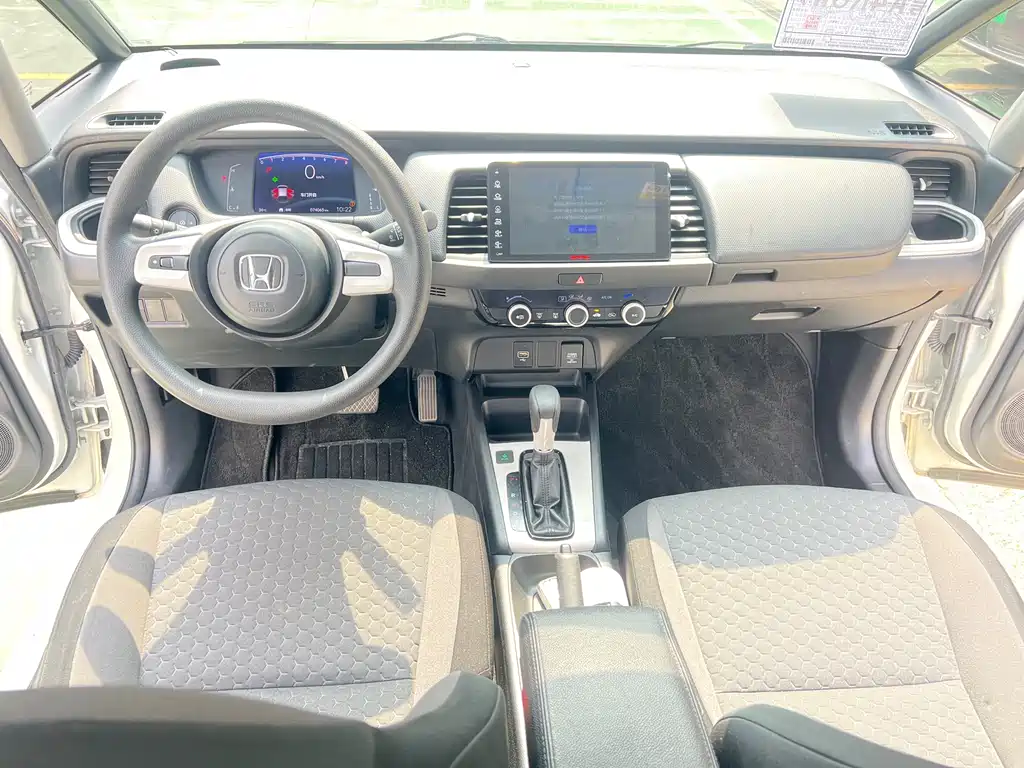 Honda Fit — фото 5