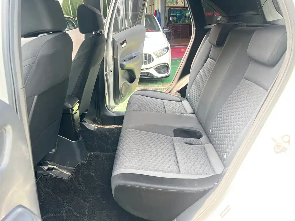 Honda Fit — фото 7