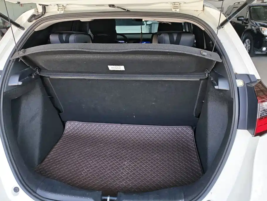 Honda Fit — фото 4