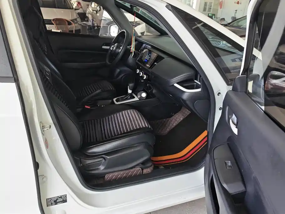 Honda Fit — фото 8