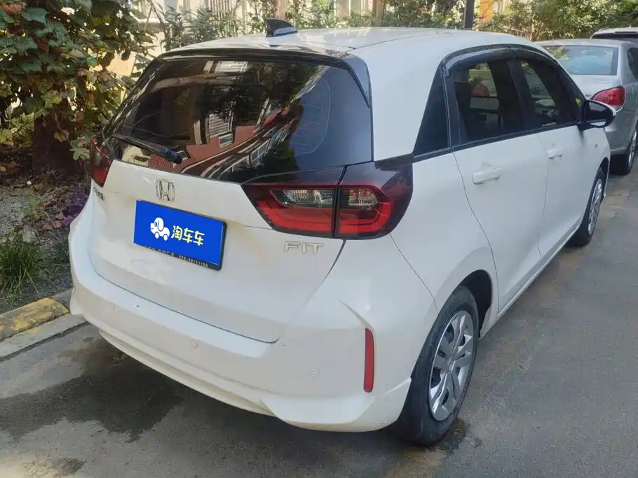 Honda Fit — фото 3