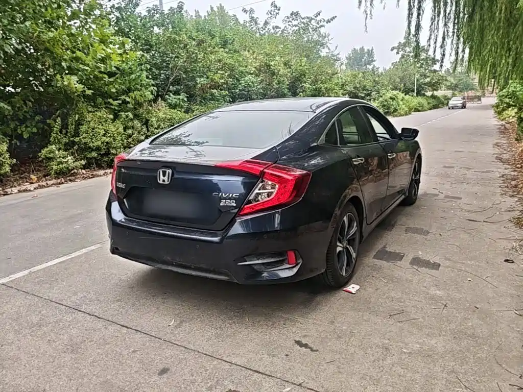 Honda Civic — фото 5