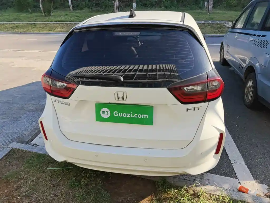 Honda Fit — фото 6