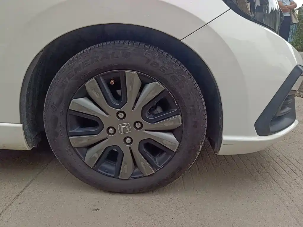 Honda Fit — фото 24