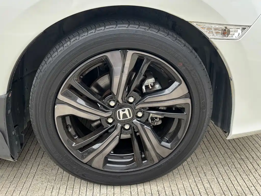 Honda Civic — фото 13