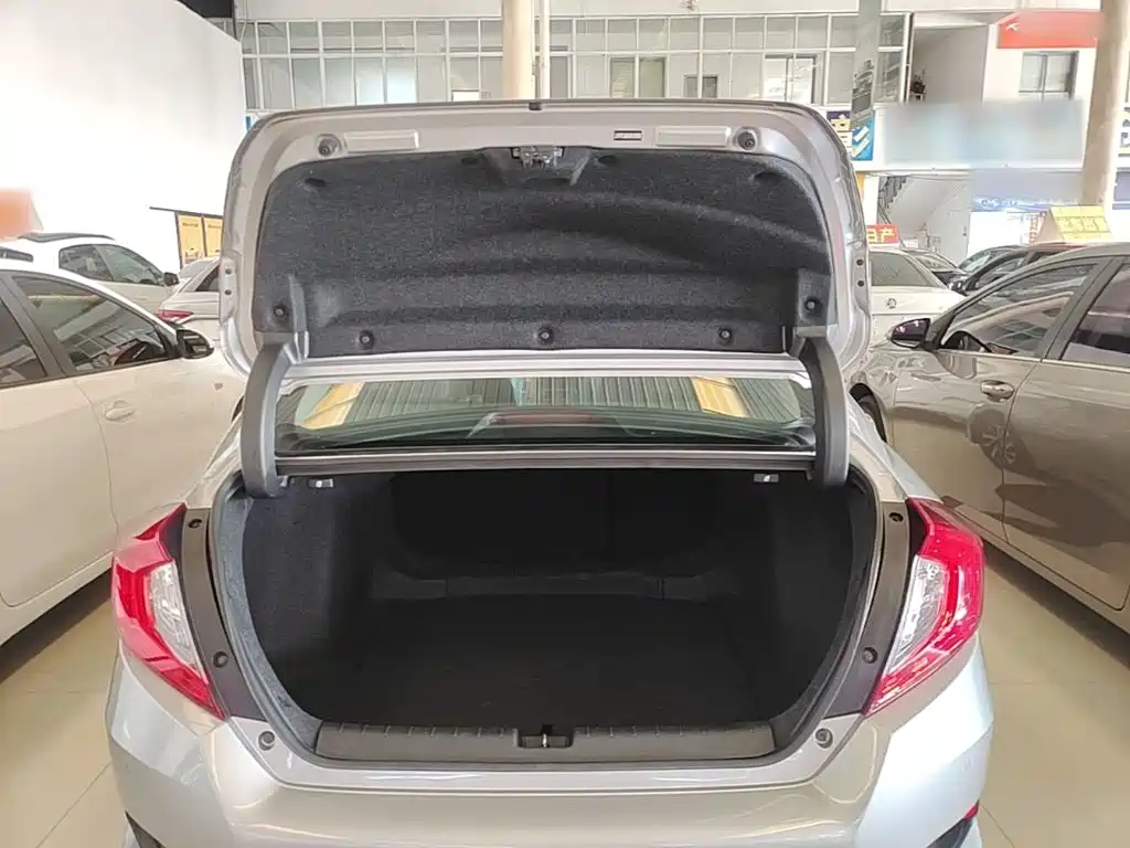 Honda Civic — фото 19