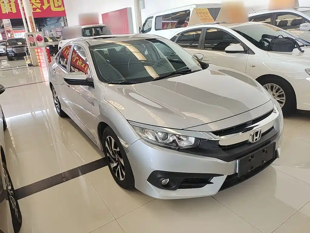 Honda Civic — фото 4