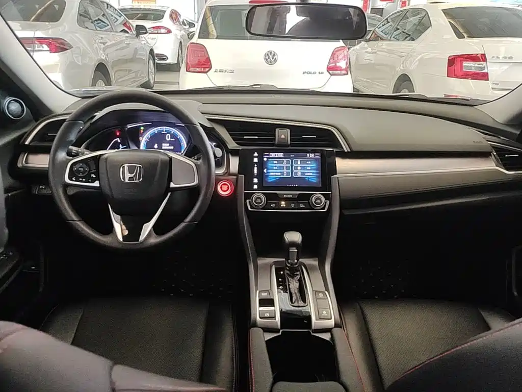 Honda Civic — фото 10