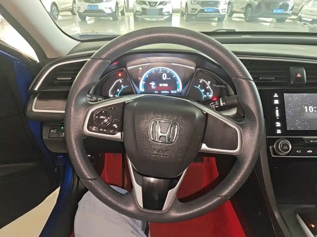 Honda Civic — фото 11