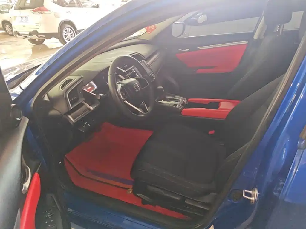 Honda Civic — фото 16