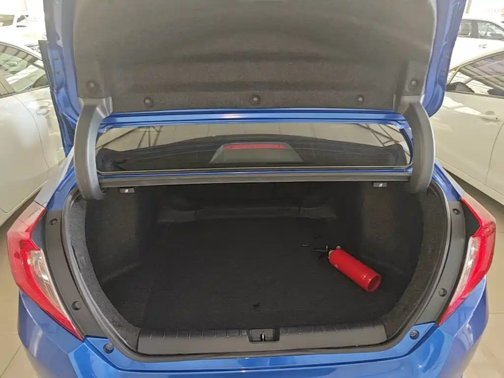 Honda Civic — фото 19