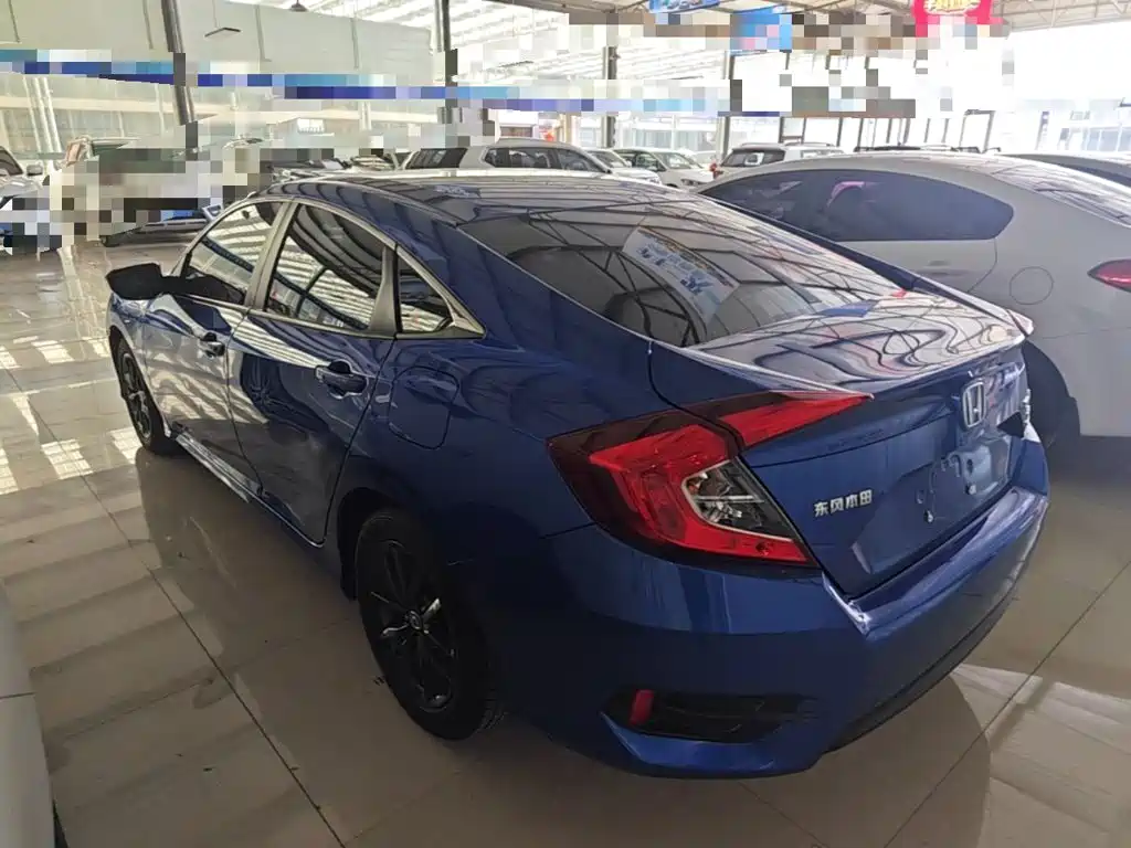 Honda Civic — фото 5