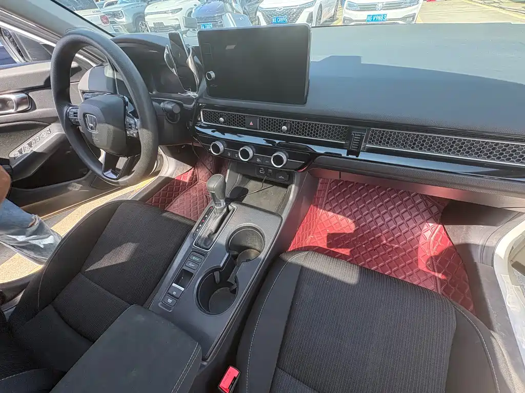Honda Civic — фото 13