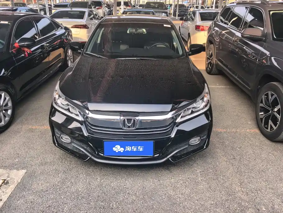 Honda Accord — фото 2