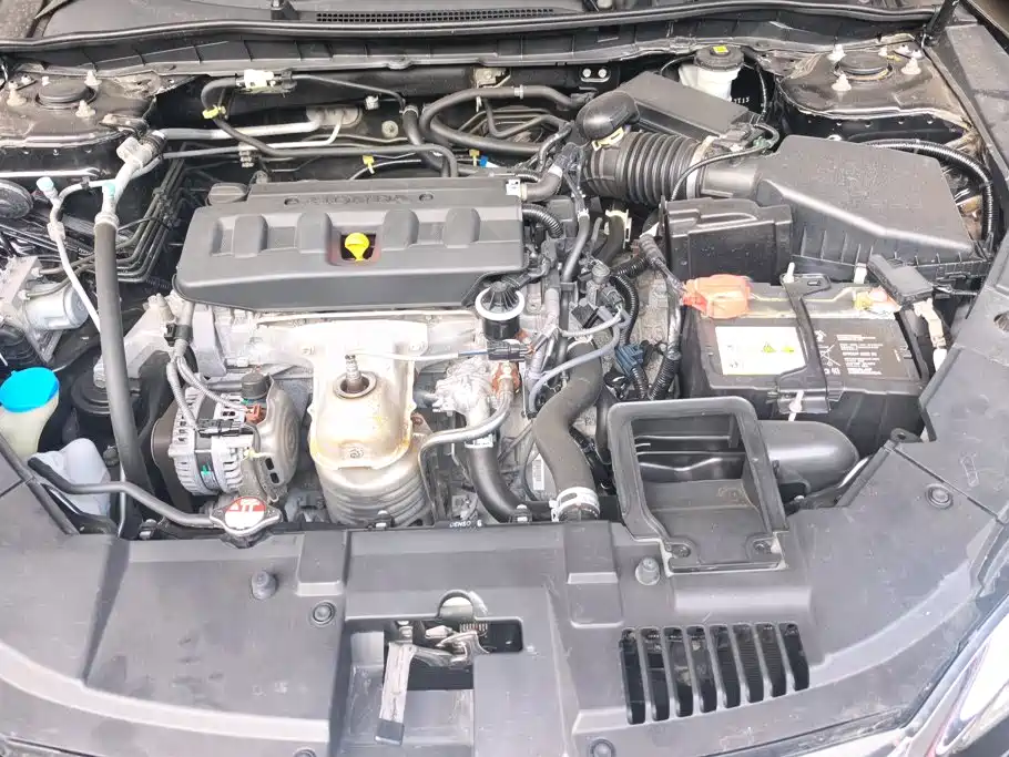 Honda Accord — фото 10