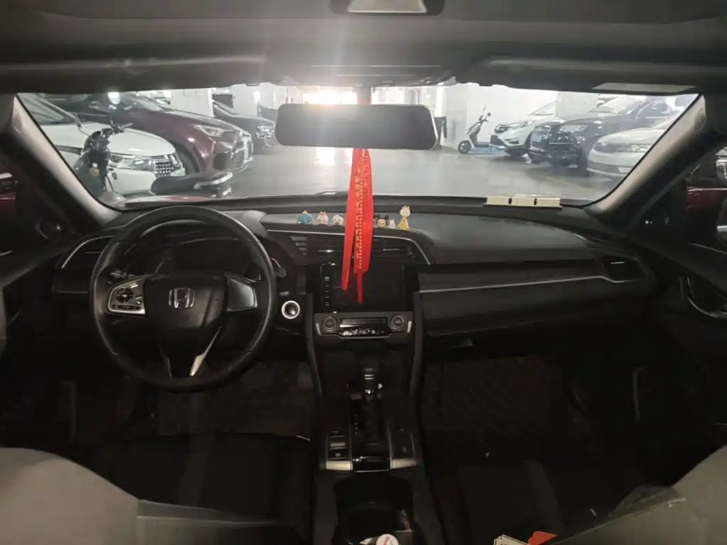 Honda Civic — фото 18