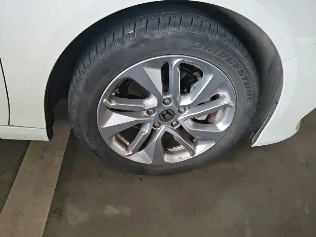 Honda Accord — фото 24