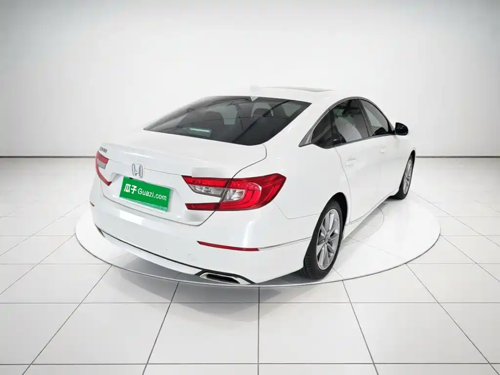 Honda Accord — фото 4