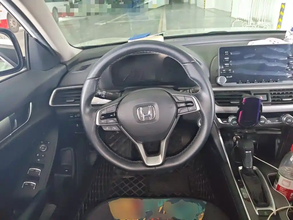 Honda Accord — фото 6
