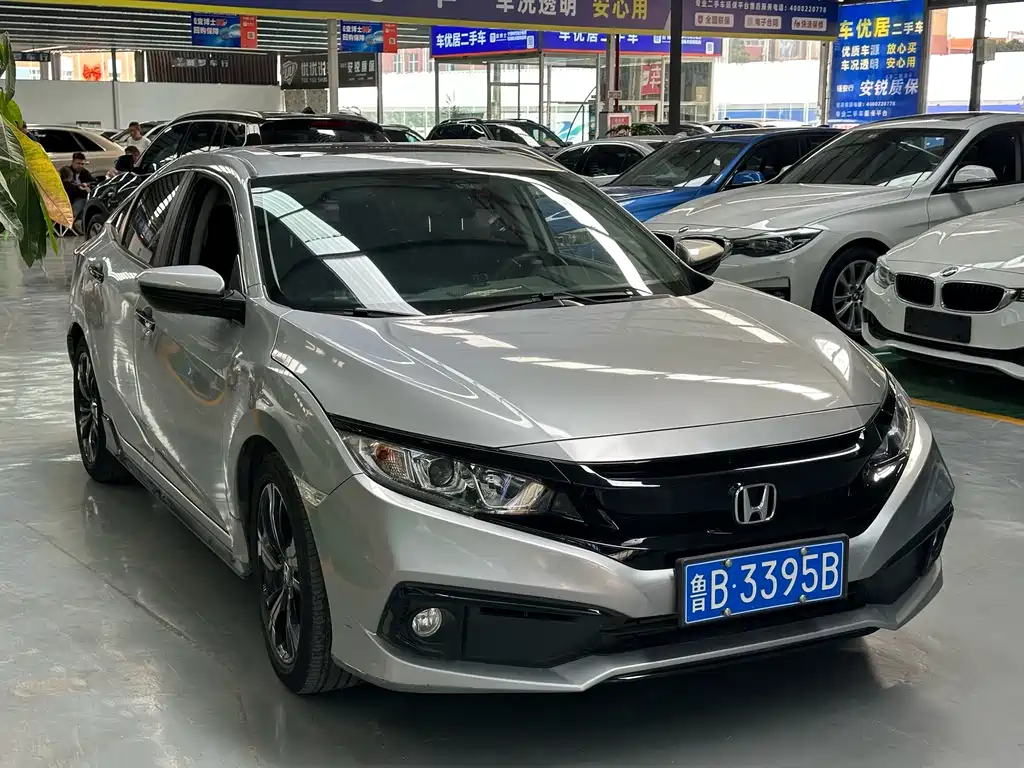 Honda Civic — фото 3