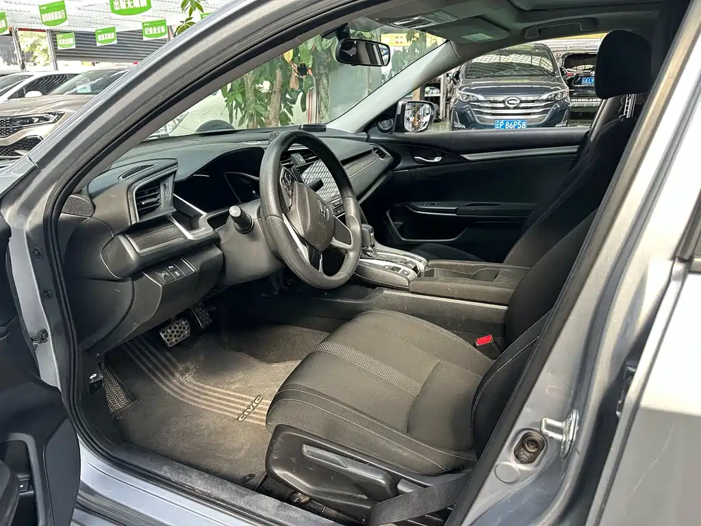 Honda Civic — фото 4