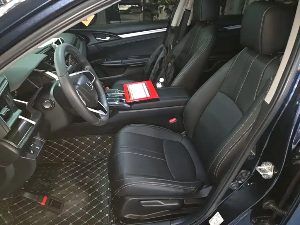 Honda Civic — фото 11
