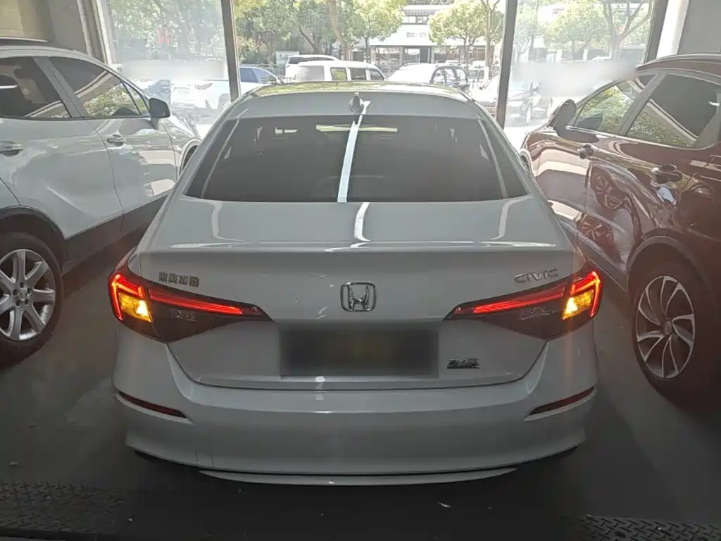 Honda Civic — фото 6