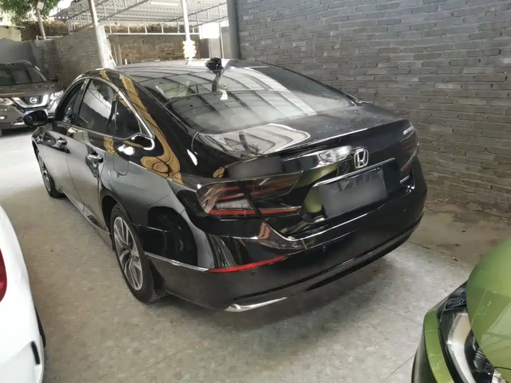 Honda Accord — фото 5