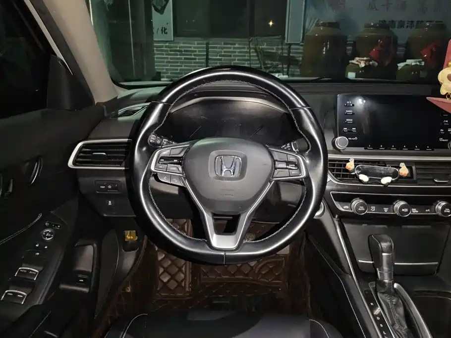 Honda Inspire — фото 15