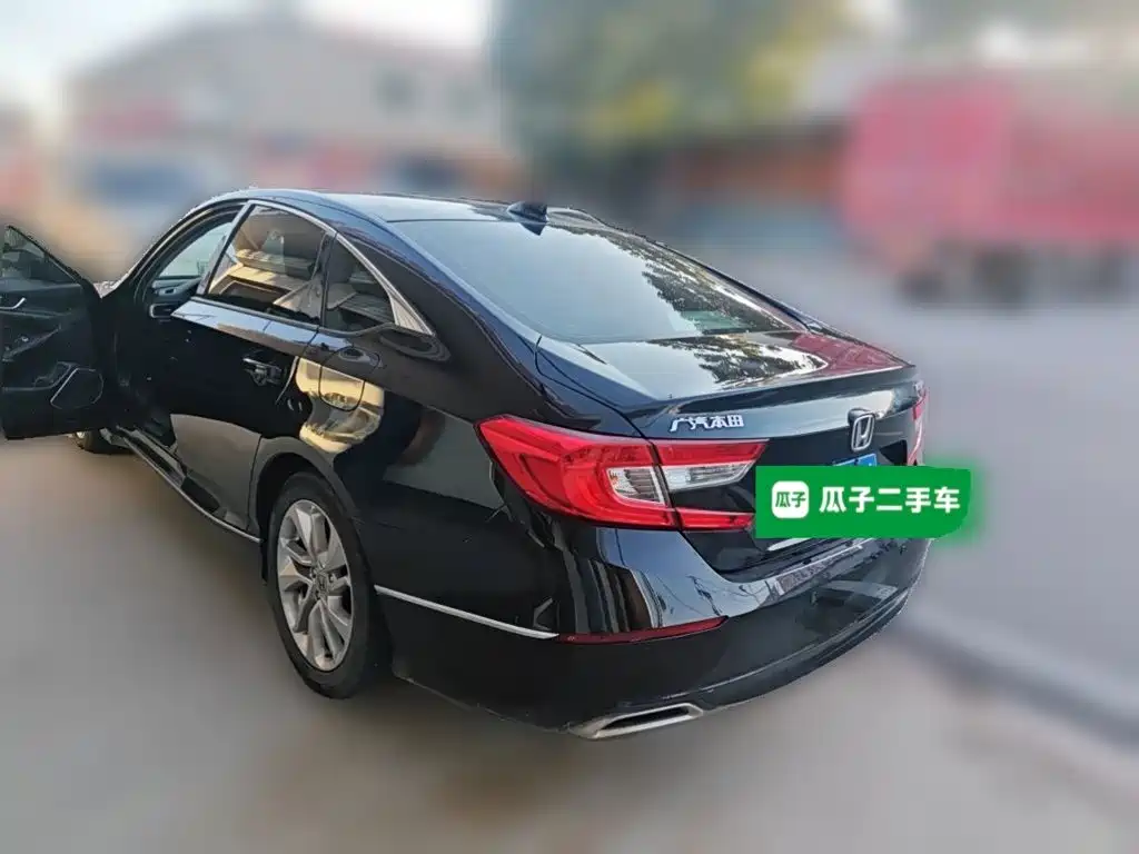 Honda Accord — фото 4