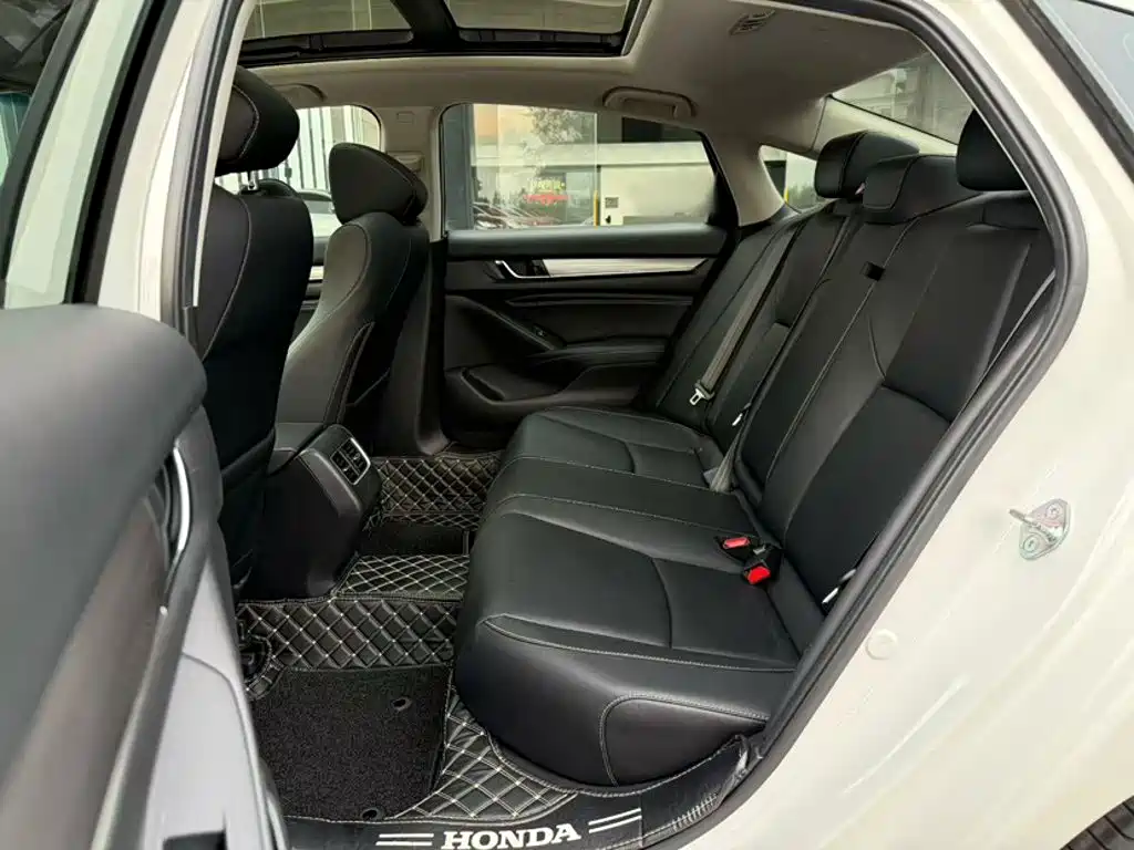 Honda Inspire — фото 19