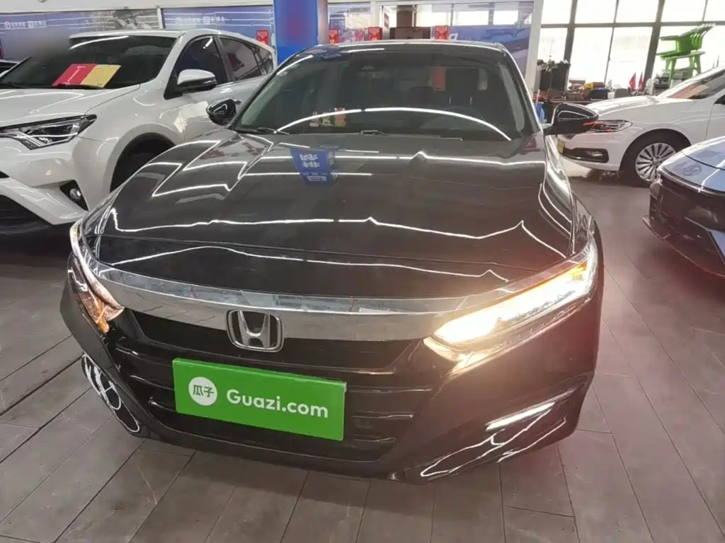 Honda Accord — фото 3