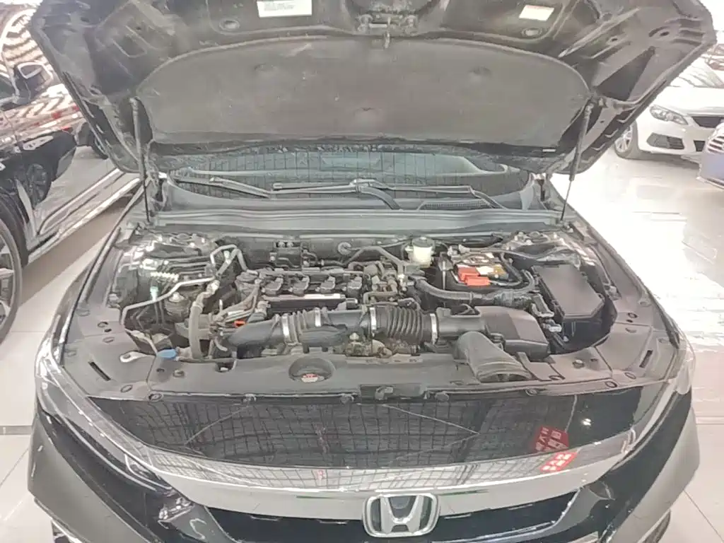 Honda Accord — фото 20