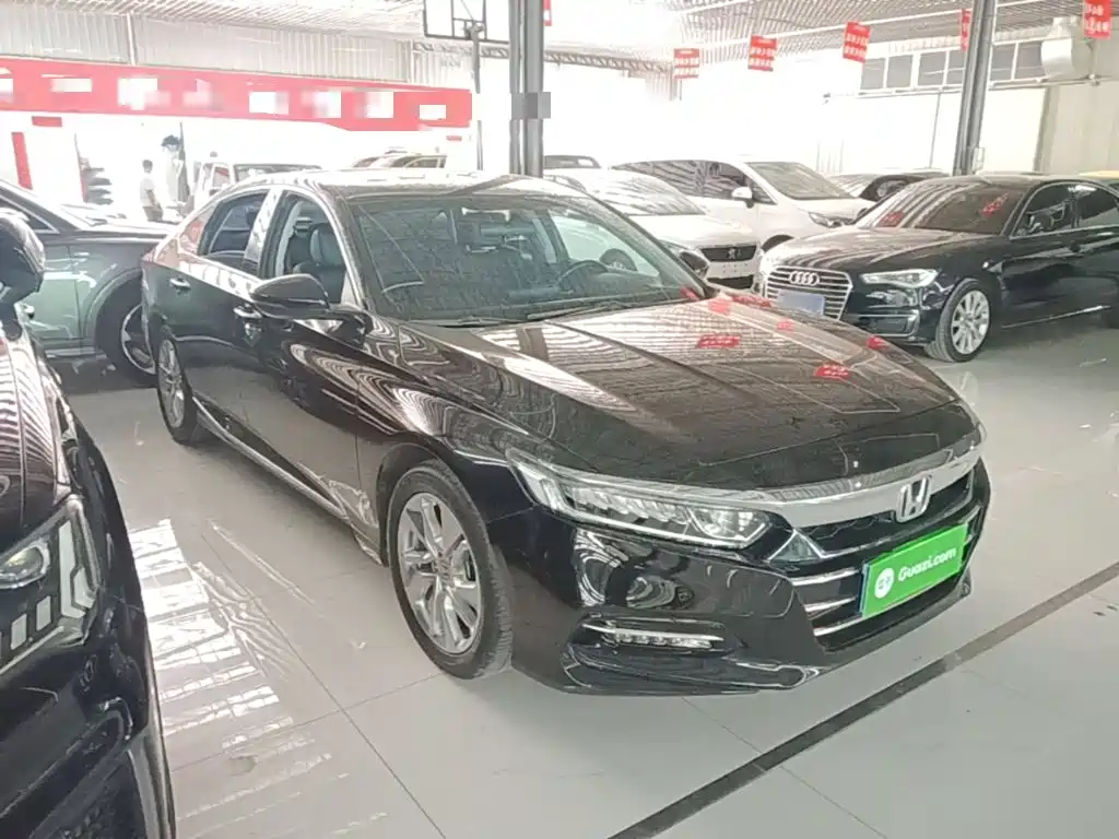 Honda Accord — фото 4