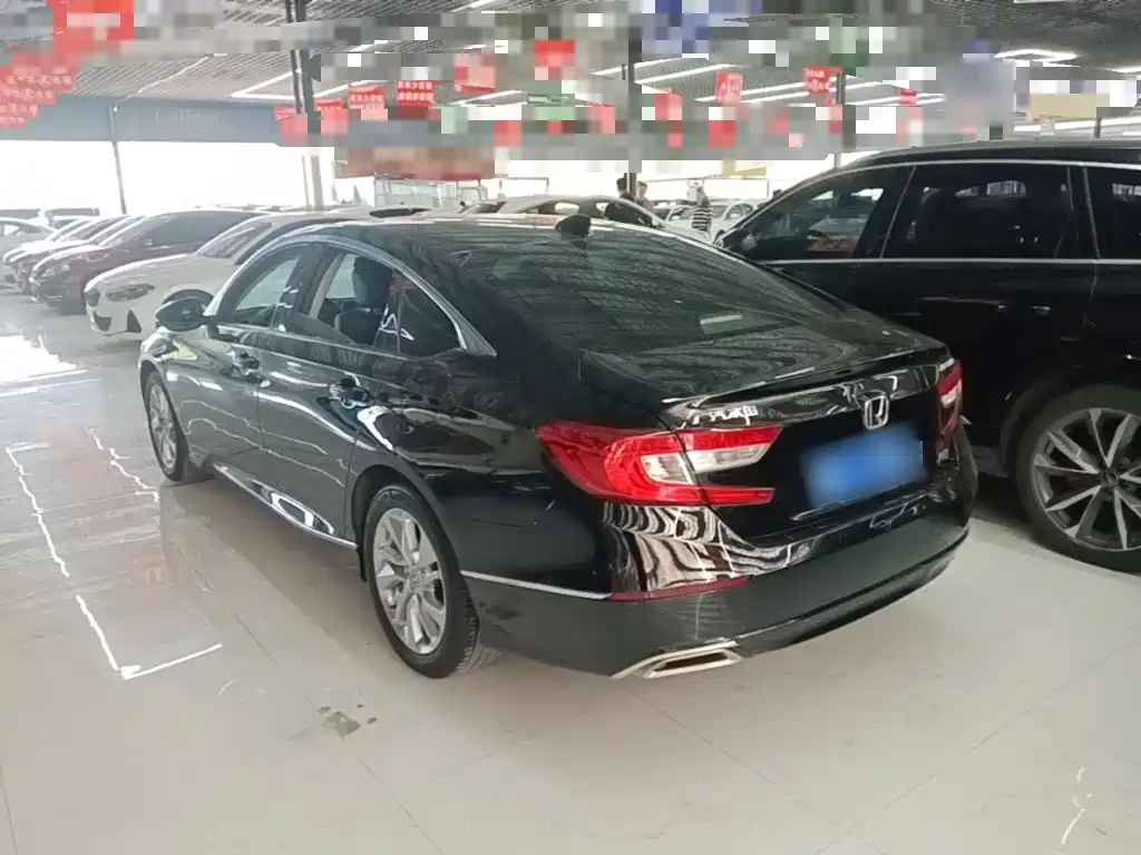 Honda Accord — фото 5