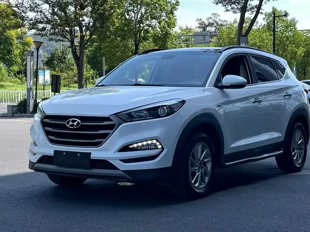 Hyundai Tucson — фото 2