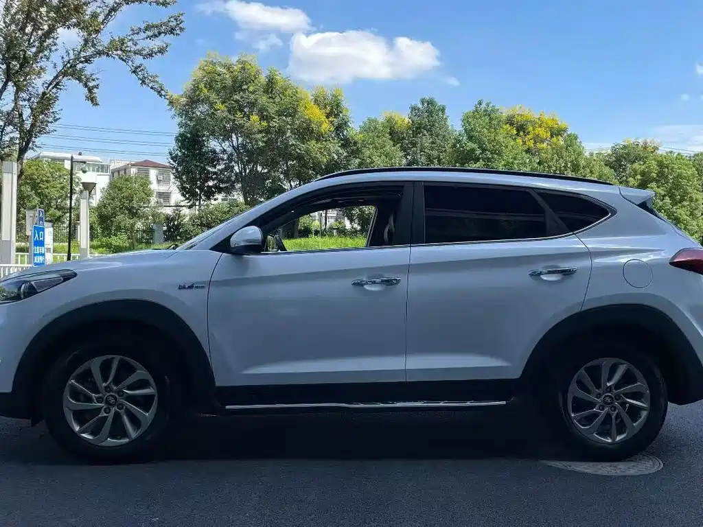 Hyundai Tucson — фото 3