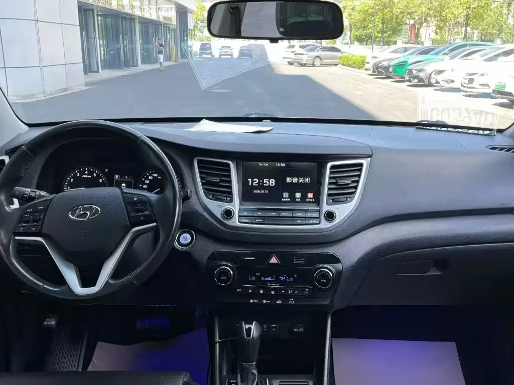 Hyundai Tucson — фото 9