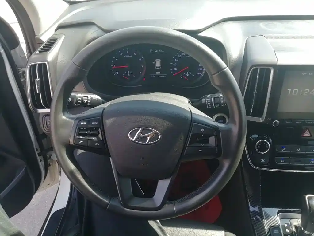 Hyundai ix35 — фото 11