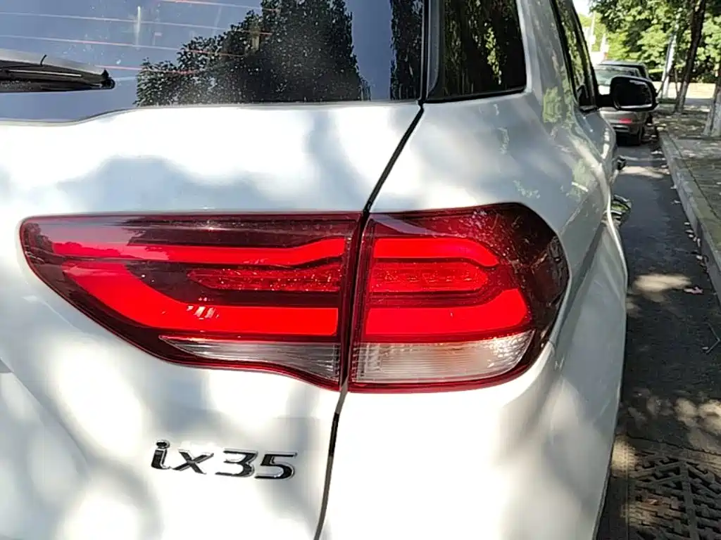 Hyundai ix35 — фото 8