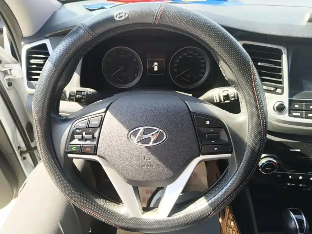 Hyundai Tucson — фото 11